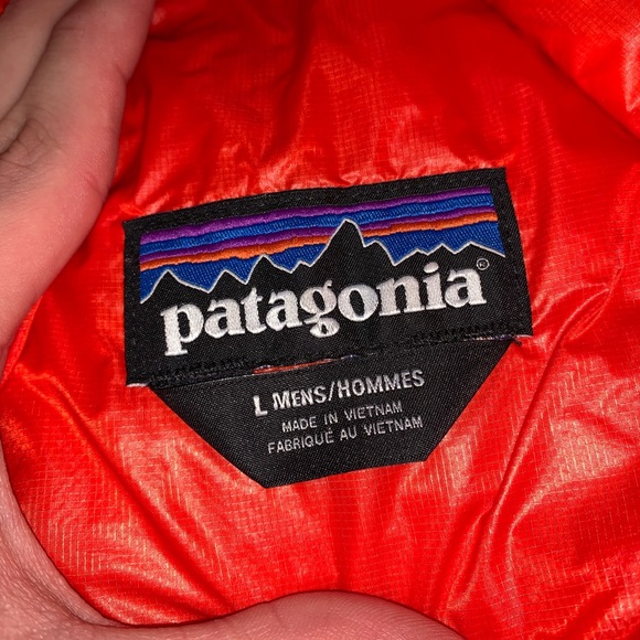 Patagonia Light Weight Puffer Jacket - Picture 3 of 16